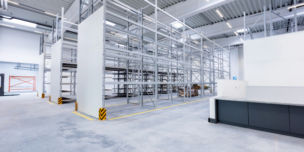 Reformas Integrales de Naves Industriales Benidoleig · Diseño e Instalación de Áreas de Producción, Almacén y Oficinas